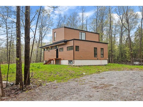 15 Ch. Mcgarry 4 Beds Apartment for Rent