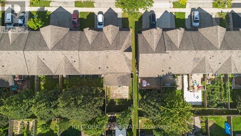 565 WILD IRIS AVENUE 5 Beds Apartment for Rent