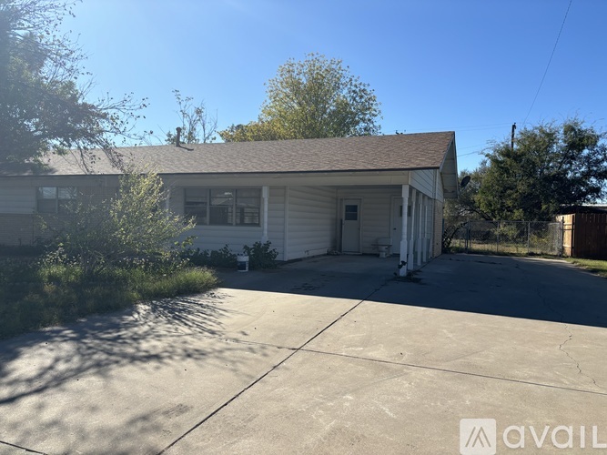 400 South Mendel Street 3 Beds Single Family Home for Rent - Photo gallery 4