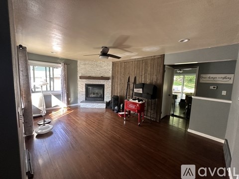 1320 Brainerd Ave 4 Beds Apartment for Rent