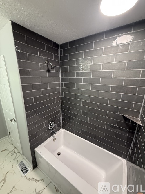 1461 Rolling Hill Road 3 Beds Single Family Home for Rent - Photo gallery 4