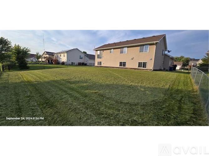 609 Dogwood Street Northeast 4 Beds Single Family Home for Rent - Photo gallery 2