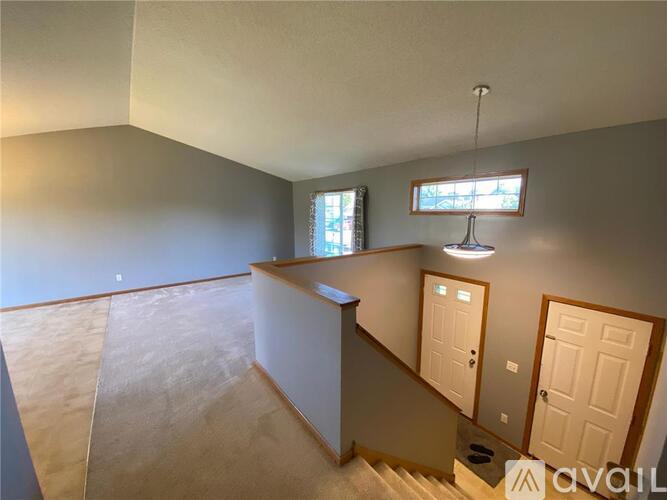 609 Dogwood Street Northeast 4 Beds Single Family Home for Rent - Photo gallery 4
