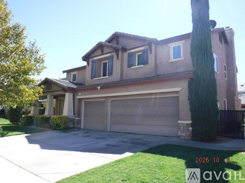 6130 West Avenue K-2 4 Beds Apartment for Rent