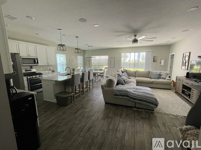 5448 Silver Sun Dr 4 Beds Single Family Home for Rent - Photo gallery 2