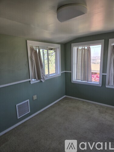2622 North Thomas Street 3 Beds Apartment for Rent