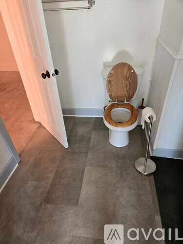 2622 North Thomas Street 3 Beds Apartment for Rent