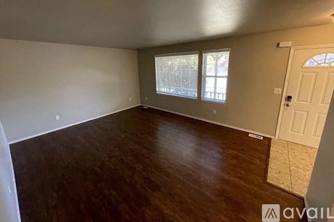 2320 Summit Ave 3 Beds Apartment for Rent