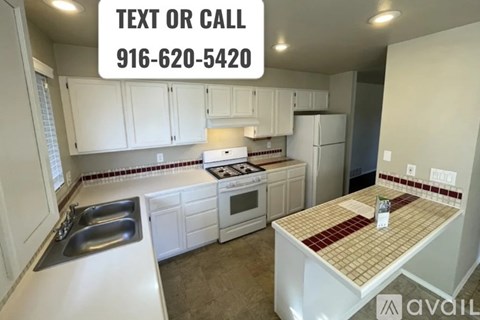 2320 Summit Ave 3 Beds Apartment for Rent