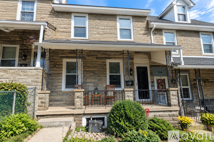 106 Josephine Avenue 3 Beds Townhouse for Rent - Photo gallery 1