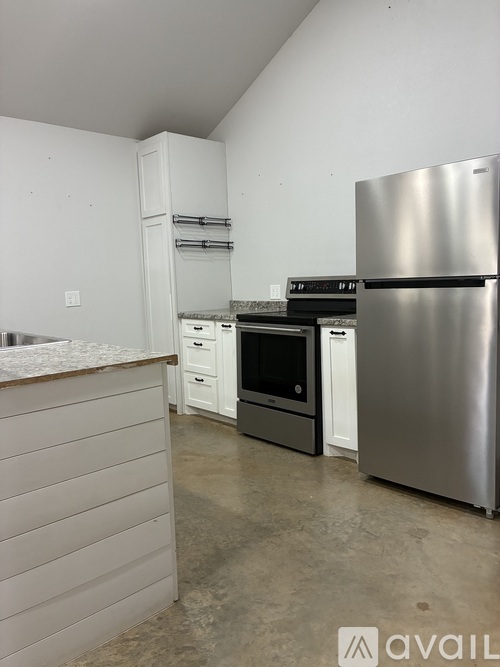 1212 Brady Ave 1 Single Family Home for Rent - Photo gallery 4