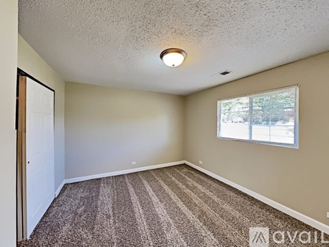 22530 Lakeshore Dr 4 Beds Apartment for Rent