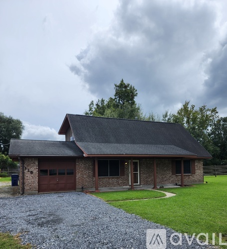 115 8th Ave 3 Beds Single Family Home for Rent - Photo gallery 1