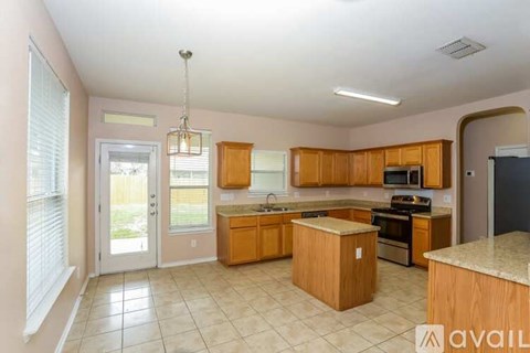 820 Centerwood Ct 4 Beds Apartment for Rent
