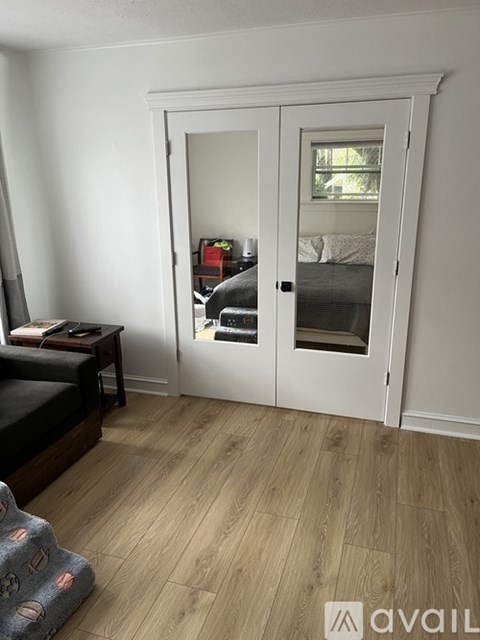 535 20Th Ave E 1 Apartment for Rent