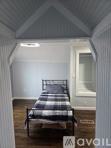 27 Church St 3 Beds Apartment for Rent