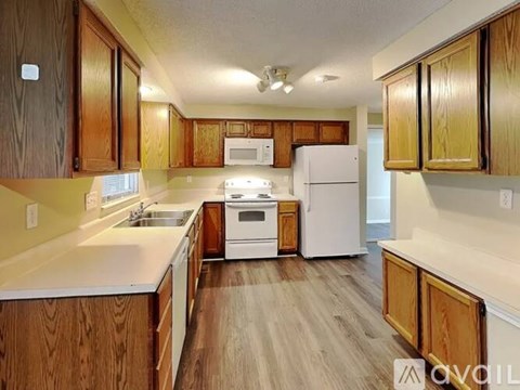 4009 NE 23Rd Pl 3 Beds Apartment for Rent