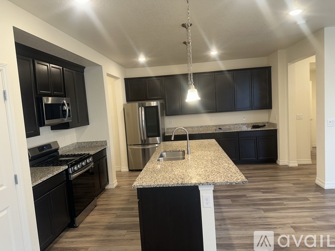 16798 East 119th Avenue 3 Beds Townhouse for Rent - Photo gallery 3