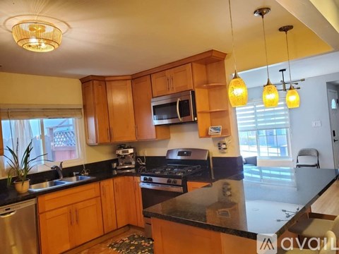 1820 Key Boulevard 2 Beds Apartment for Rent