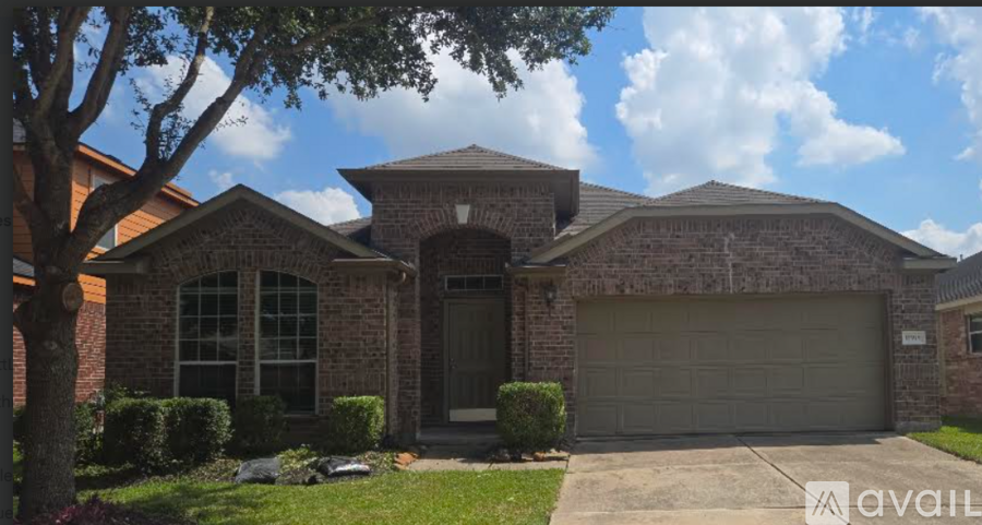 11915 Harristown Drive 3 Beds Single Family Home for Rent - Photo gallery 1