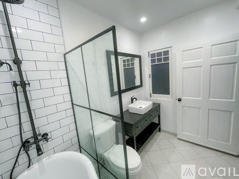 1428 12Th Avenue 5 Beds Apartment for Rent
