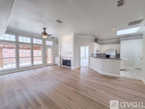8704 Stonecrest Dr 3 Beds Apartment for Rent