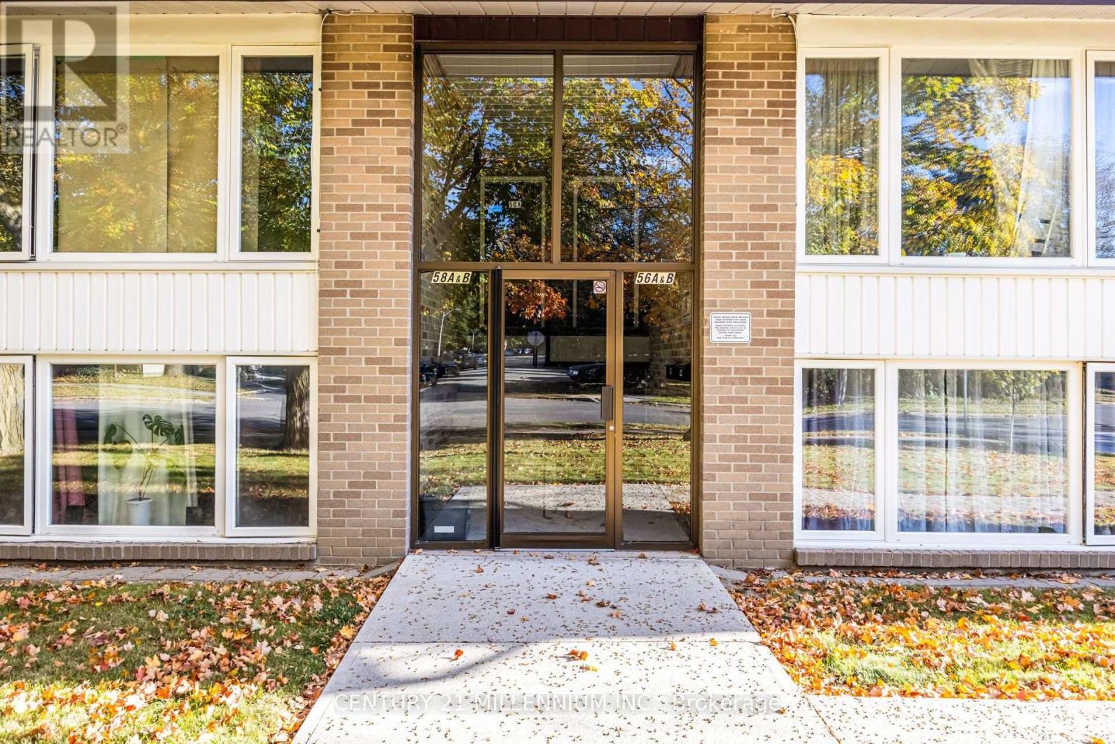 3 bedroom apartment - A - 58 ISABELLA STREET A, Brampton (Downtown Brampton) 3
