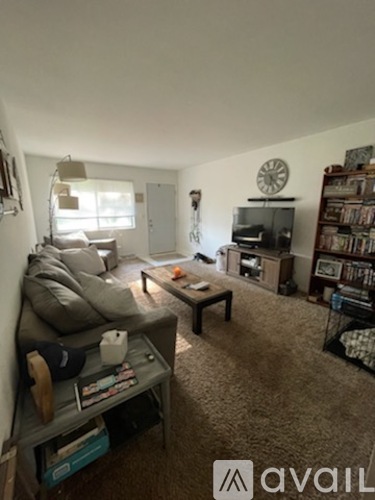 1106 S Adelaide St 2 Beds Single Family Home for Rent - Photo gallery 2