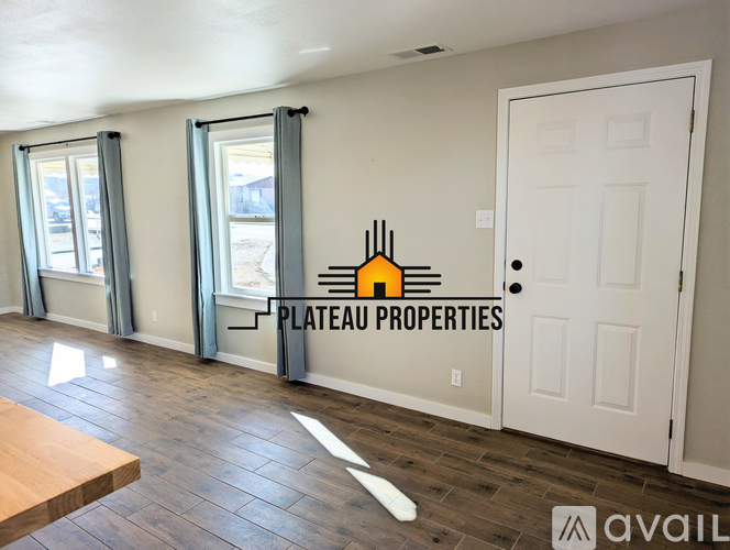 708 Mc Cormick School Rd 3 Beds Single Family Home for Rent - Photo gallery 2