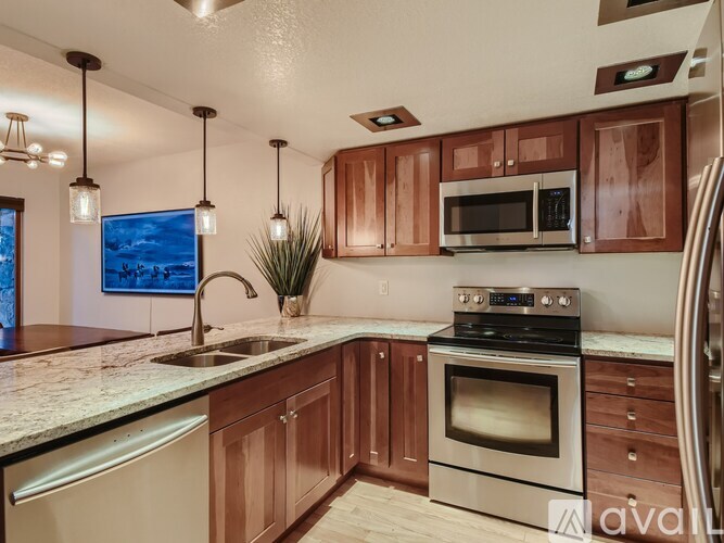 8774 Allison Drive, Apt C 3 Beds Single Family Home for Rent - Photo gallery 3