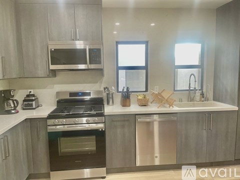 1333 W 14Th St 2 Beds Apartment for Rent