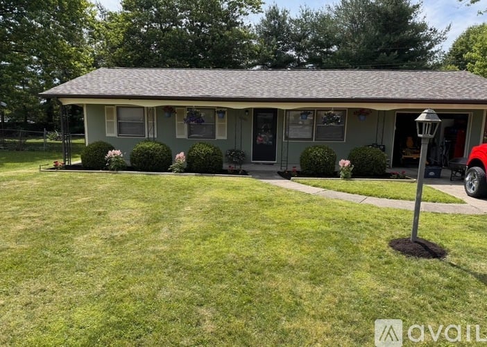 2001 S York Rd 2 Beds Single Family Home for Rent - Photo gallery 1