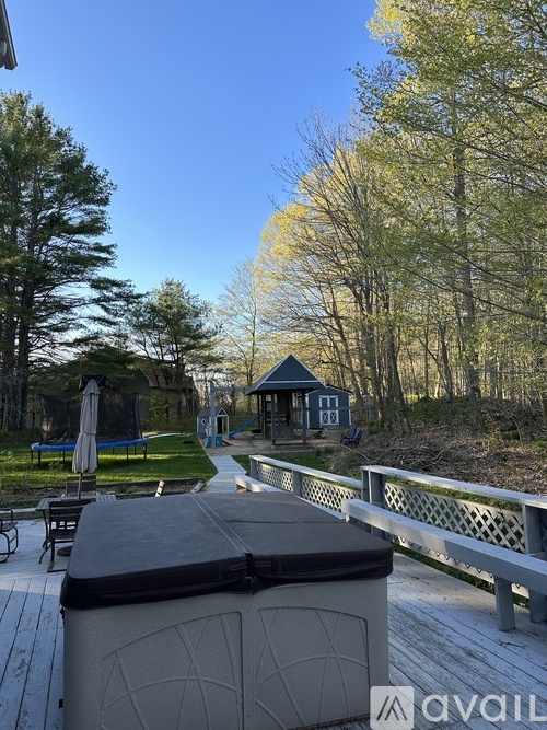 679 Gurnet Road 5 Beds Single Family Home for Rent - Photo gallery 3
