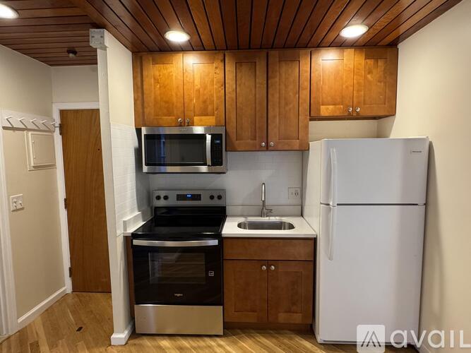 390 Riverway 1 Apartment for Rent - Photo gallery 2