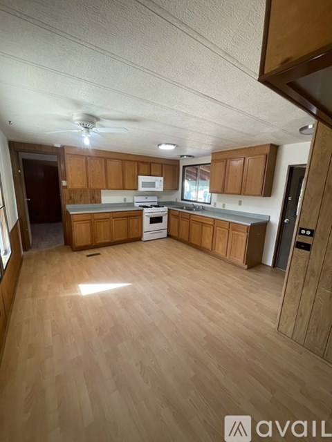 488 Mountain Shadows Road 2 Beds Apartment for Rent