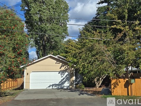 1140 Central Street Northeast 3 Beds Apartment for Rent