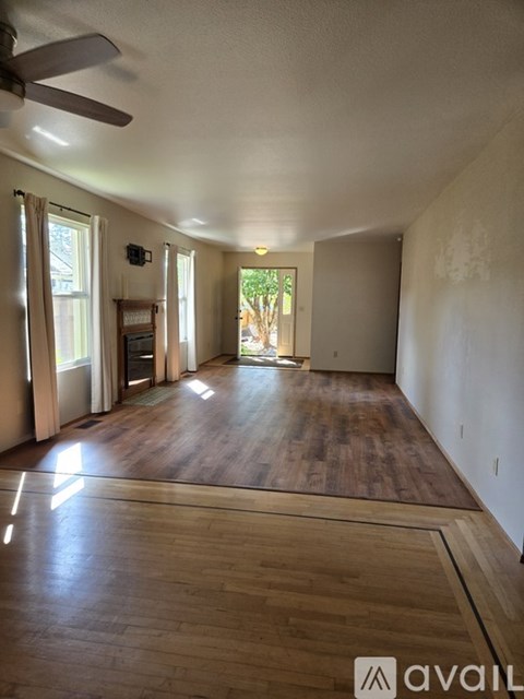 1140 Central Street Northeast 3 Beds Apartment for Rent