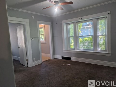 673-675 Dewey Avenue 2 Beds Apartment for Rent