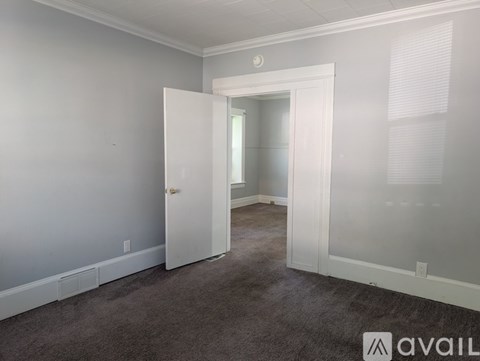 673-675 Dewey Avenue 2 Beds Apartment for Rent