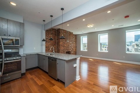 836-838 Concord Street 3 Beds Apartment for Rent