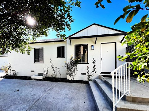 17228 Vanowen St. 2 Beds Apartment for Rent