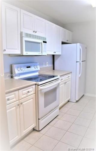1115 Main St 1 Single Family Home for Rent - Photo gallery 3