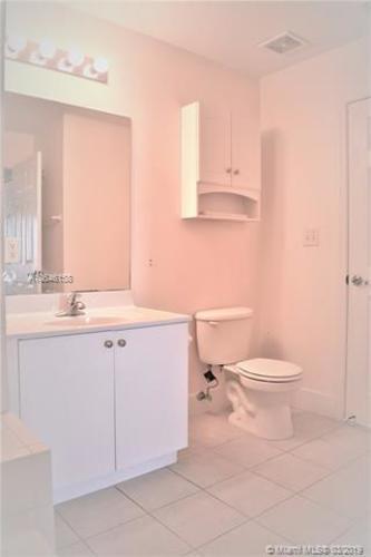 1115 Main St 1 Single Family Home for Rent - Photo gallery 4
