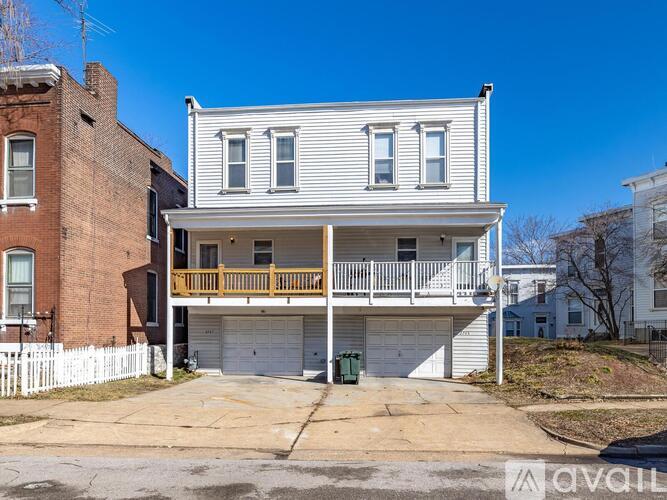2747 Park Ave 2 Beds Single Family Home for Rent - Photo gallery 1
