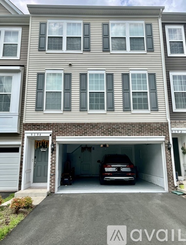 9194 Wyche Knoll Lane 3 Beds Townhouse for Rent - Photo gallery 1