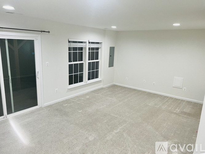 9194 Wyche Knoll Lane 3 Beds Townhouse for Rent - Photo gallery 4