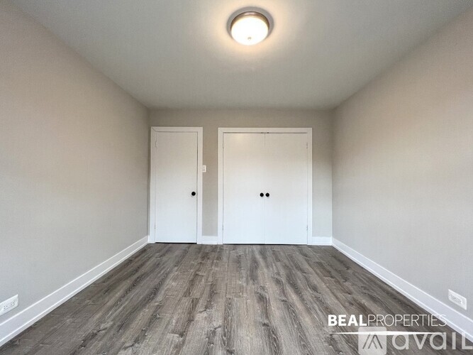445 W Wellington Ave 1 Condo for Rent - Photo gallery 4
