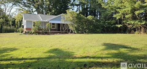 75 Oak Hill Dr 2 Beds Apartment for Rent