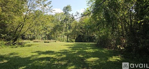 75 Oak Hill Dr 2 Beds Apartment for Rent