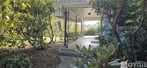 75 Oak Hill Dr 2 Beds Apartment for Rent